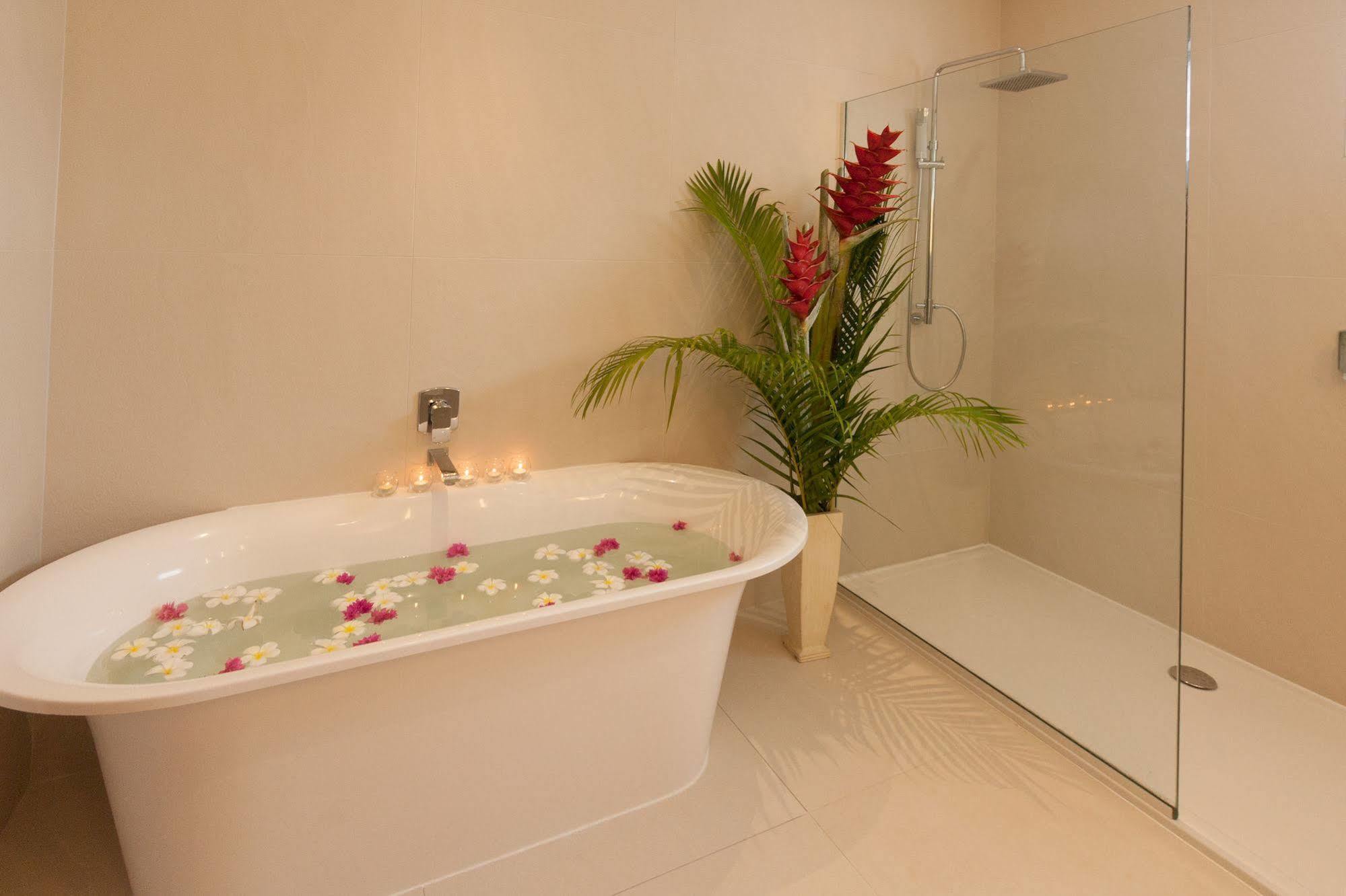 คริสตัล บลู ลากูน วิลลา Villa ราโรทองกา ภายนอก รูปภาพ